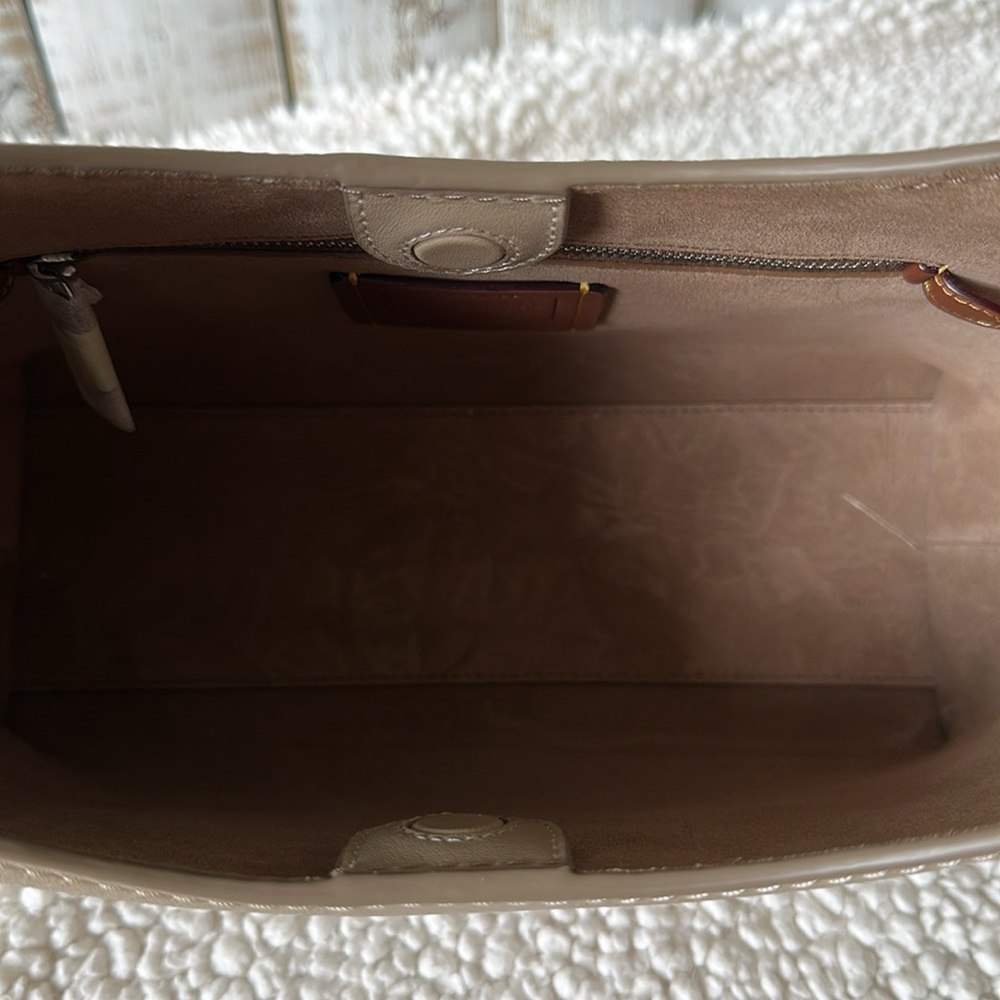 Coach Cargo Leather Shoulder Bag Purse Pebble New NWT - Picture 9 of 9